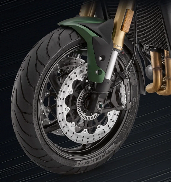 904 куб.см, 105&nbsp;л.с., 225 км/ч &mdash; за 5500 долларов. Представлен мотоцикл Benelli 902s 2024